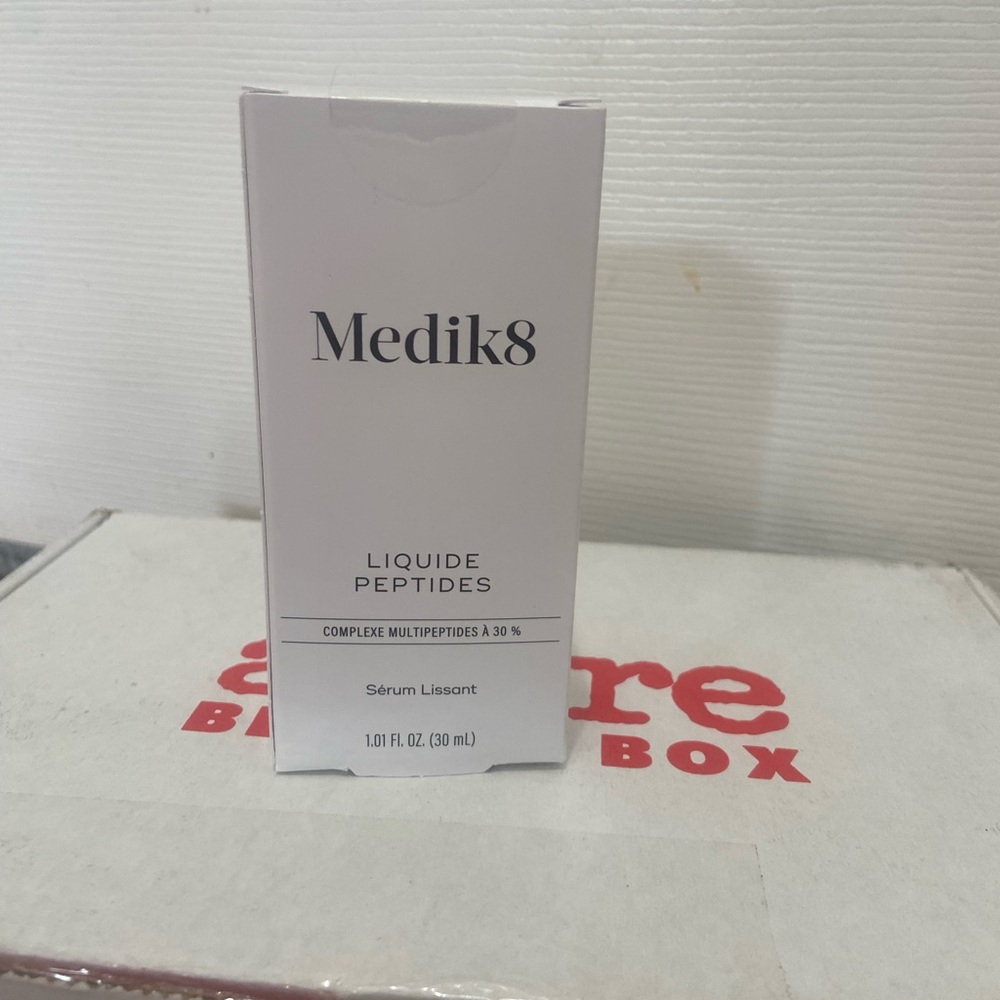 Medik8 Liquid Peptides Line Smoothing Serum NIB - Picture 3 of 5